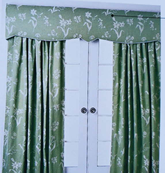 Cornice Board A Scalloped Edge