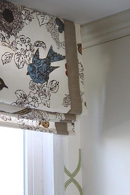 Roman Shade Bird with Burlap Banding #4P118